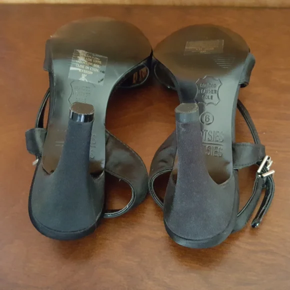 Mootsies Tootsies Size 6 Black Heels - Picture 11 of 13